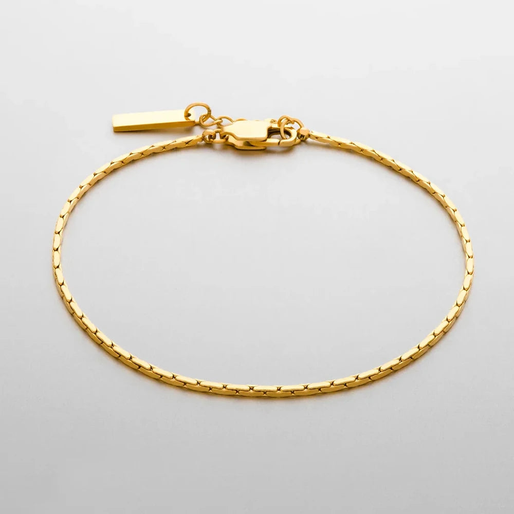 Wire Bracelet (Gold)