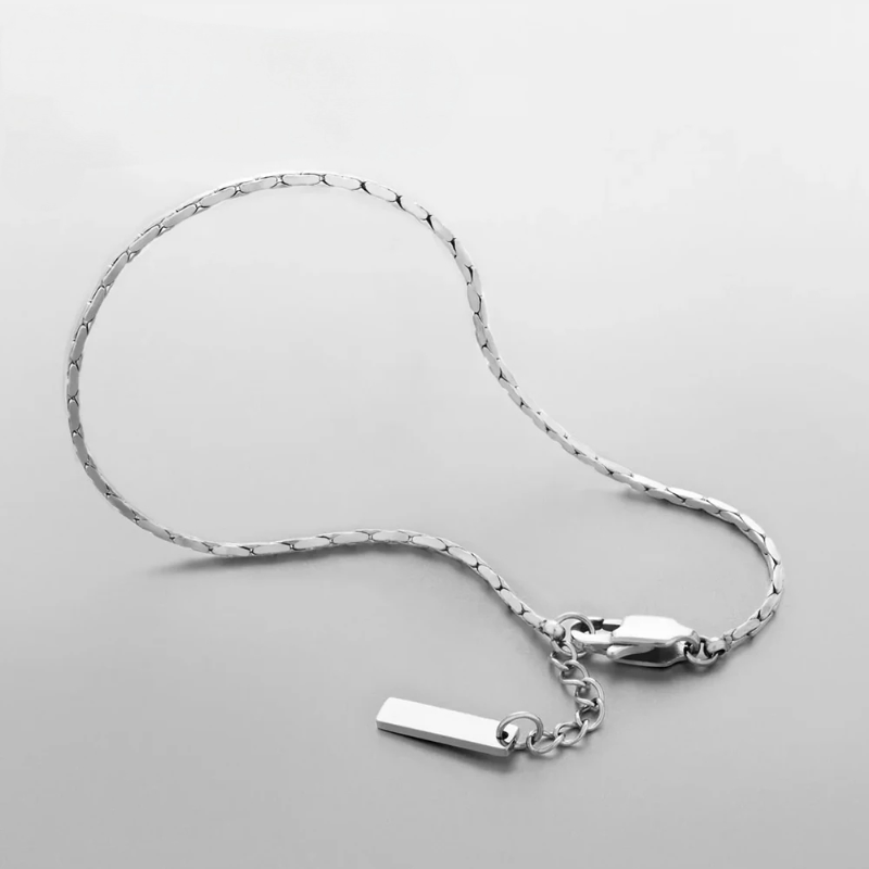 Wire Bracelet (Silver)